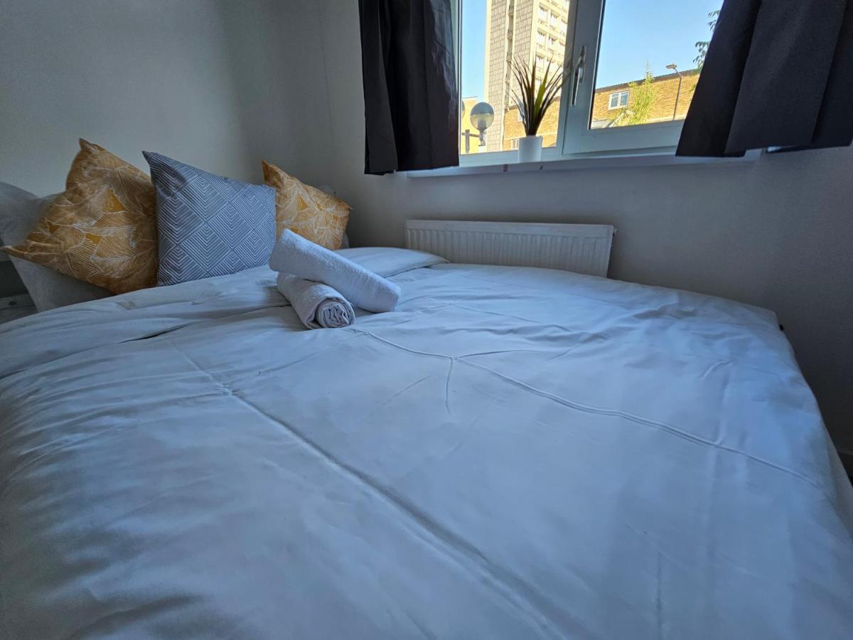Towerhill Rooms Лондон Екстер'єр фото