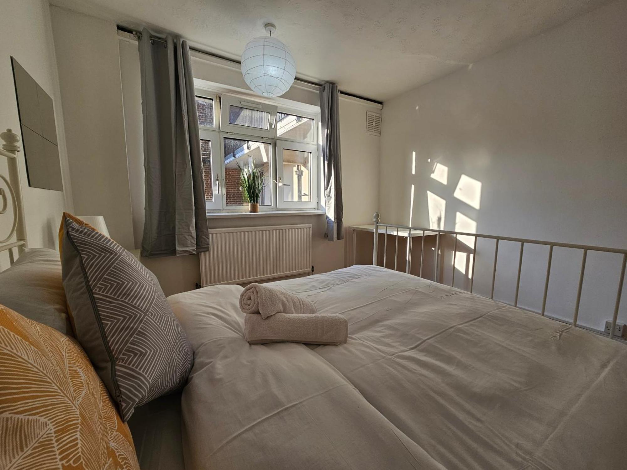 Towerhill Rooms Лондон Екстер'єр фото