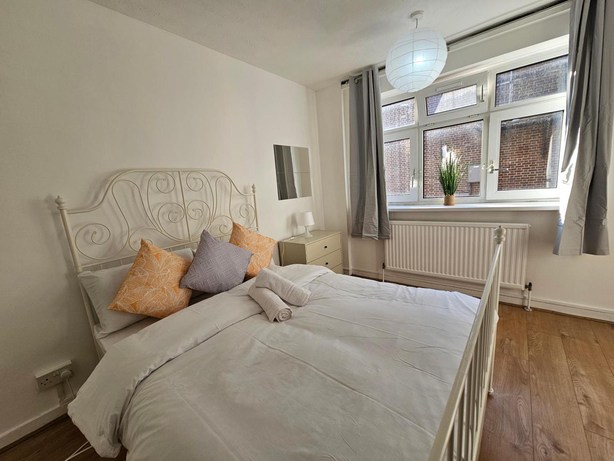 Towerhill Rooms Лондон Екстер'єр фото